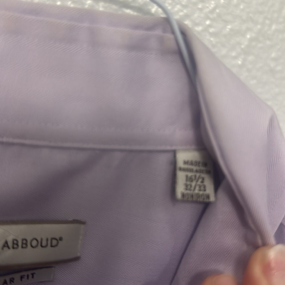 Joseph Abboud Men’s Button Down Lavender Shirt size 16 1/2 32/33 - Picture 3 of 3